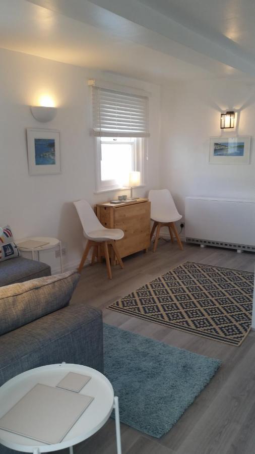 The Picture House Stylish Apartment In Фовей Экстерьер фото